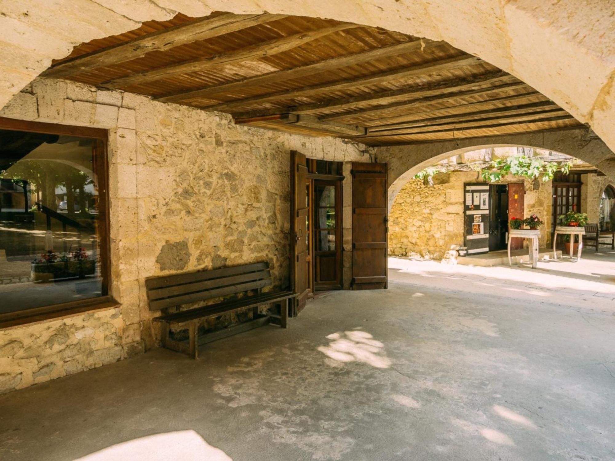 Maison La Cloche Fourcès 外观 照片